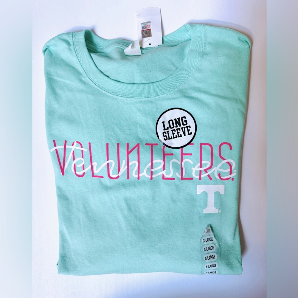 NWT!! Tennessee Volunteers Long Sleeve Tee Shirt in Turquoise and Pink